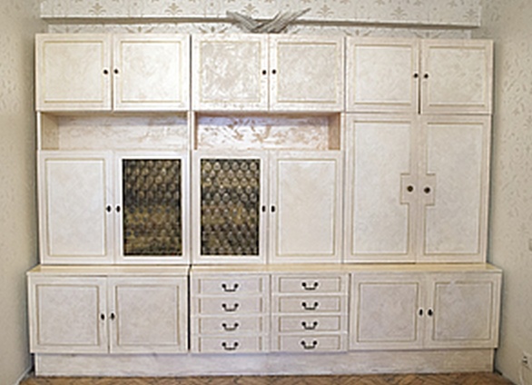 Можно ли переработать старую мебель в России