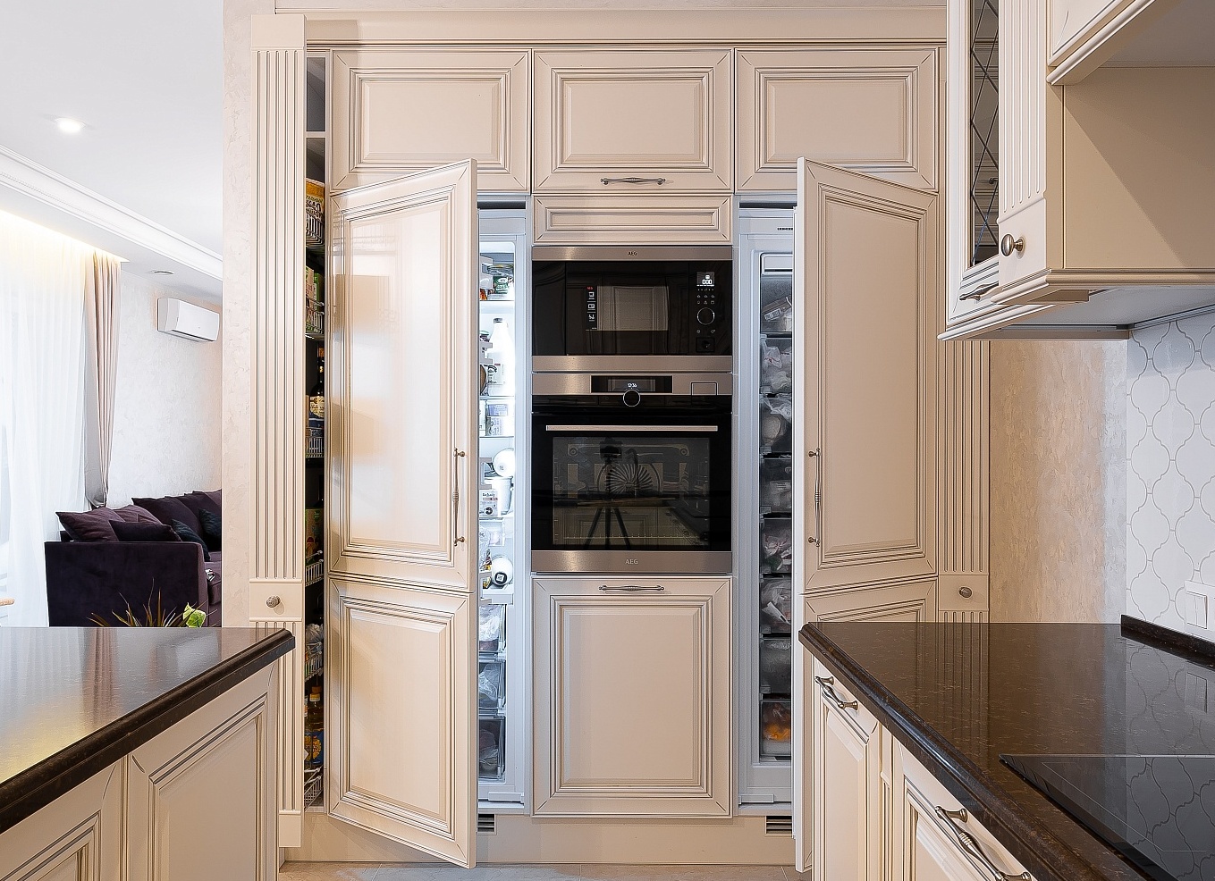 Плюсы и минусы встроенной мебели в интерьере квартиры