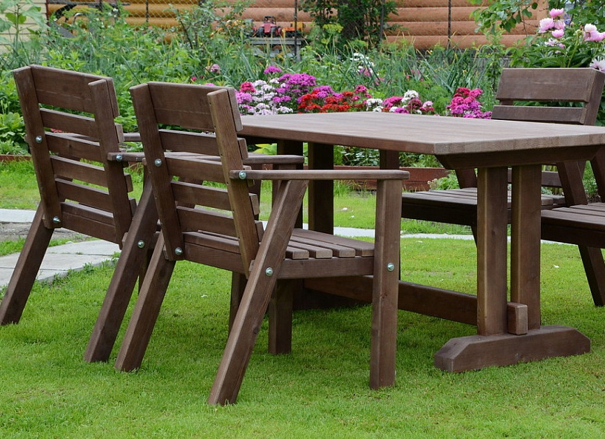Выбираем садовую мебель для дачи – советы экспертов